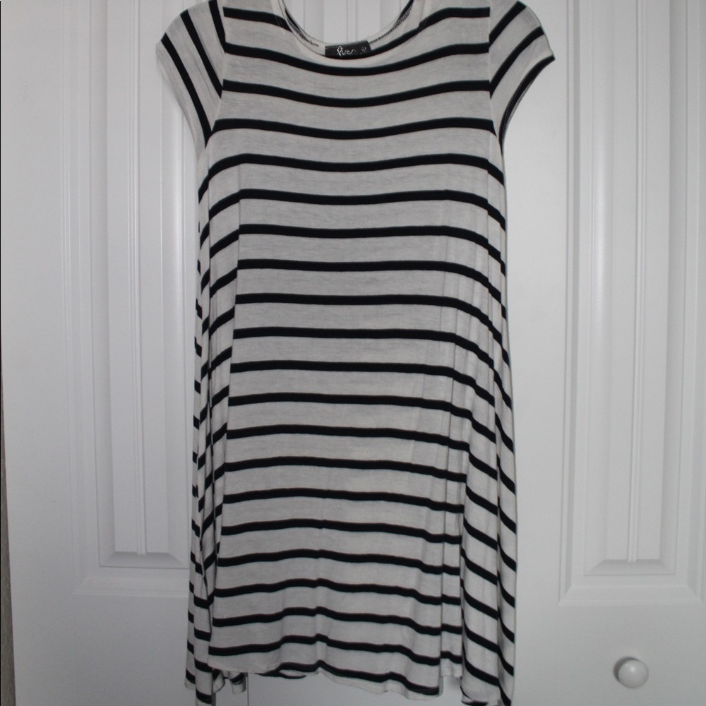Black and white casual dress